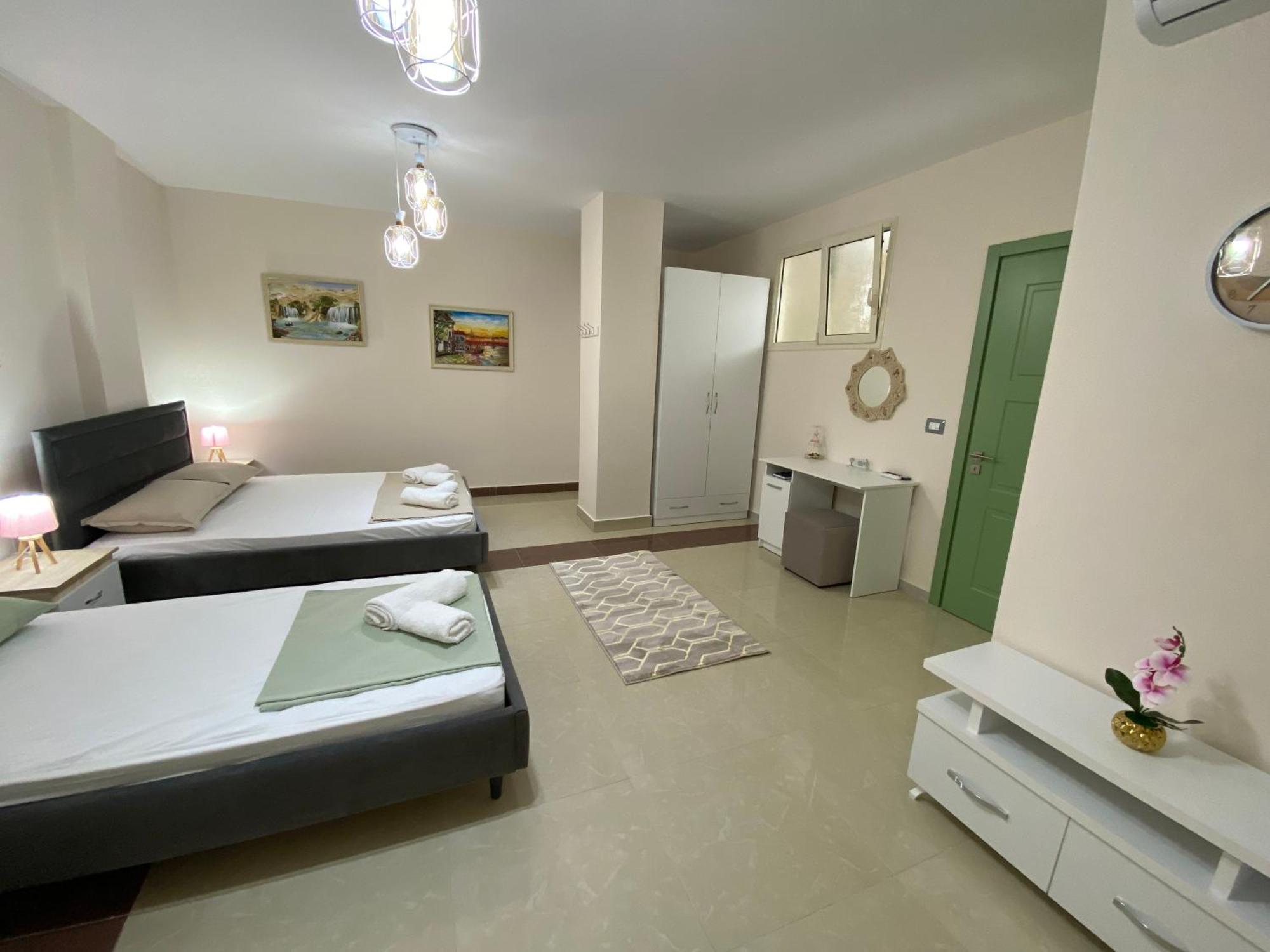 Tinas Rooms Durrës 외부 사진